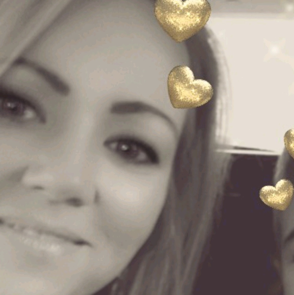 Meet your Posher, Anitra